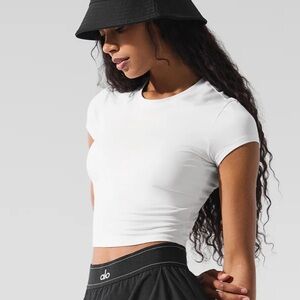 Alosoft Crop Finesse Short Sleeve